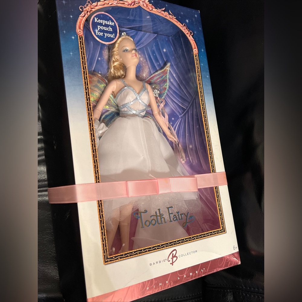 Barbie Pink Label Collector-Tooth Fairy-2006 new in box with box wear
